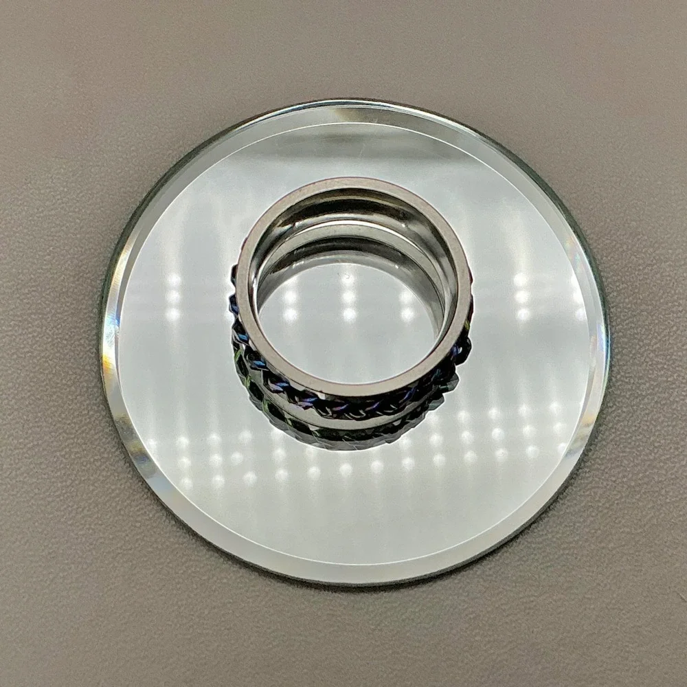 Ring Women Silver Tone Rainbow Iridescent Curb Chain Spinner Band Size 8